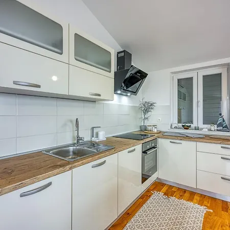 Emma Monte Rosso Apartment *