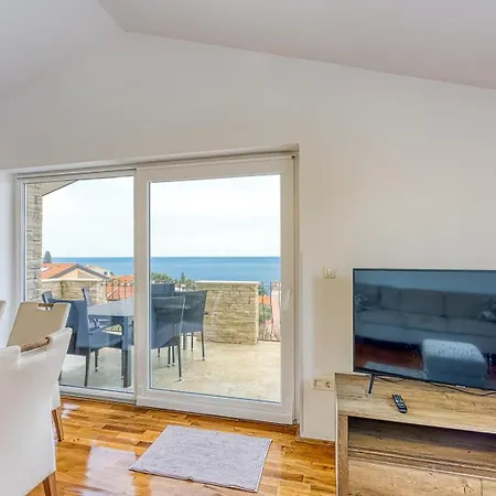 Apartman Emma Monte Rosso *